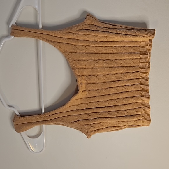 Fashion Nova Brown Cropped Knit Pattern Top Size Medium - Picture 2 of 9